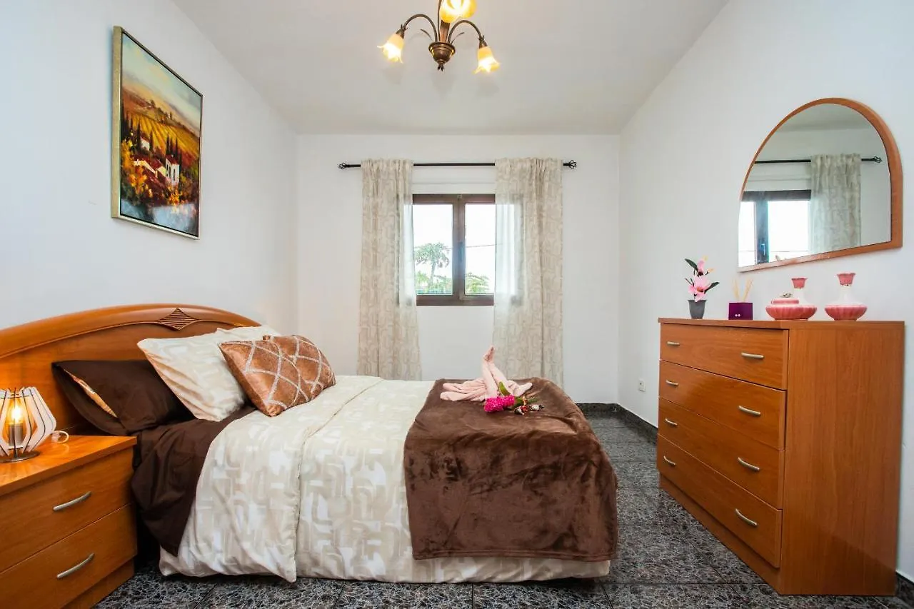 Holiday home Rural Yeyo House In The Volcano Crater Villa Tinguaton Spain